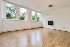 Living room- click for photo gallery